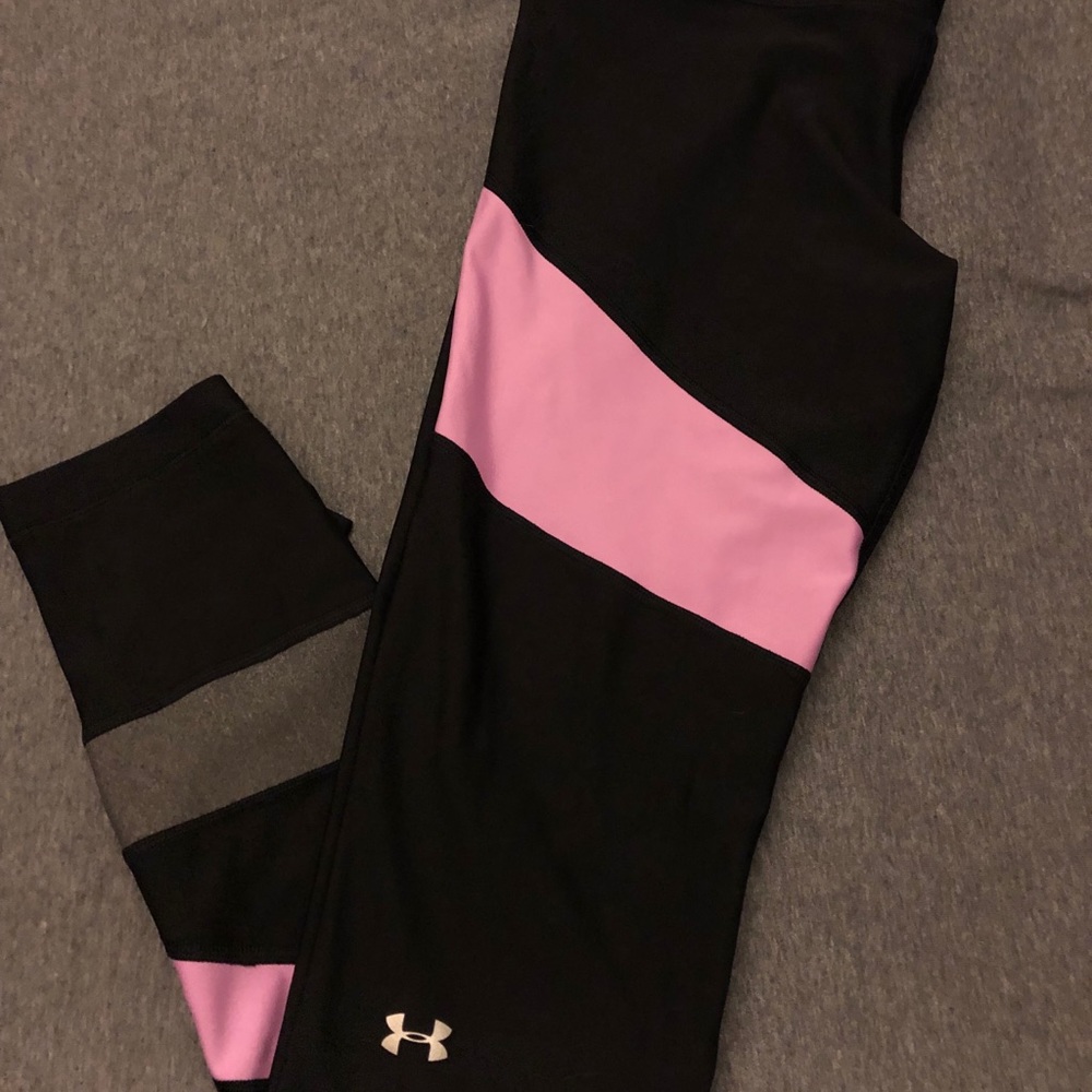 Two pair of UA leggings.
